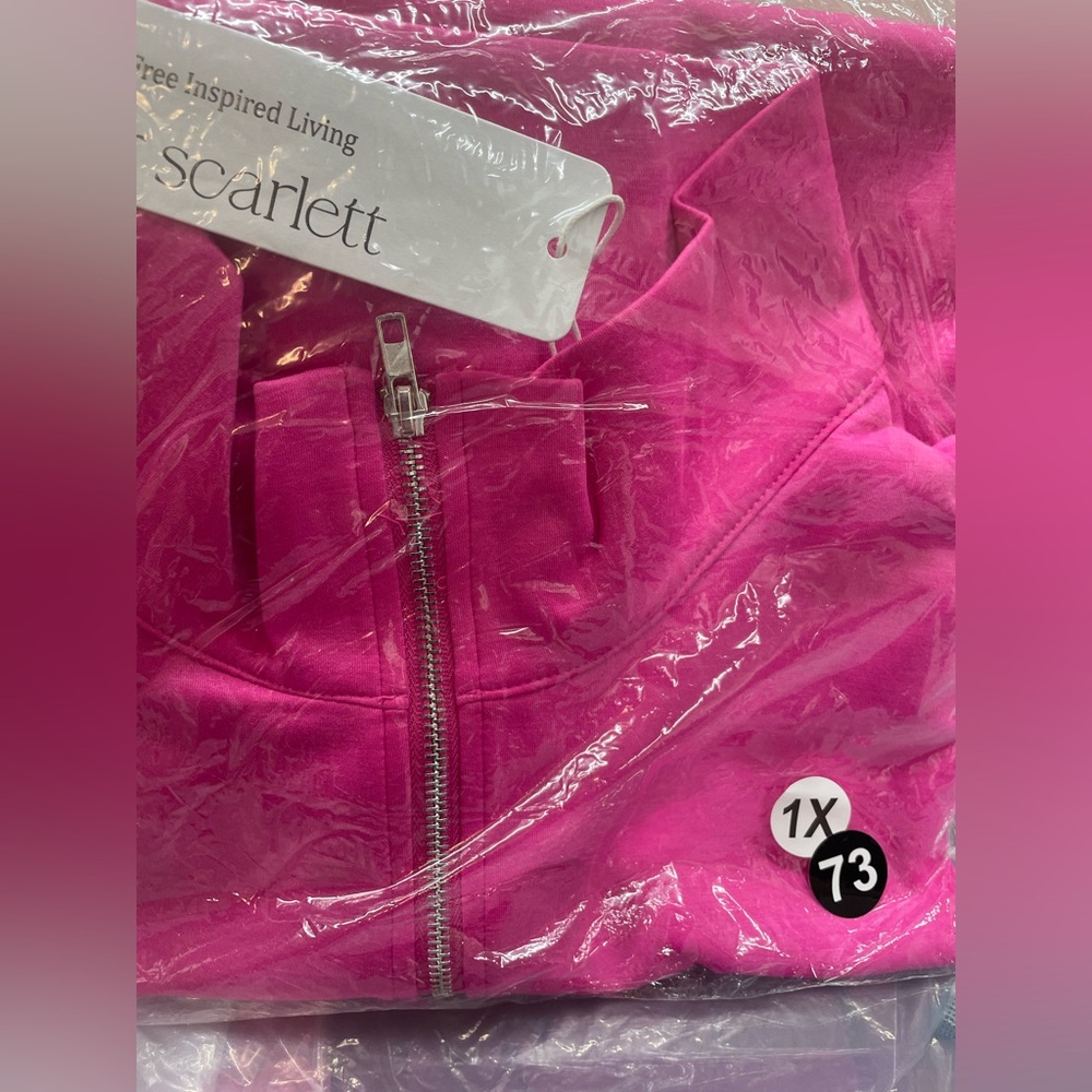 New! Dear Scarlett Short Sleeve Scuba Travel Top Only - Fuschia - Size 1X - Picture 3 of 3